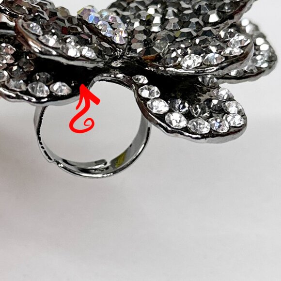 Fashion Rhinestone Butterfly Ring Size 6.25 Adjustable Band - Picture 13 of 16